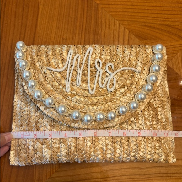 Woven Straw Mrs. Pearl-Trim Clutch - Natural - Picture 4 of 6